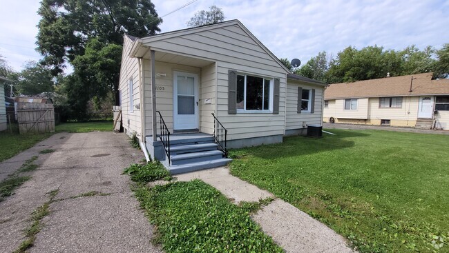 Building Photo - 1105 Waldman Ave Rental