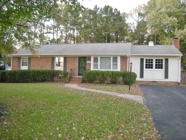 Brick Ranch in Hanover off Atlee Rd. - Brick Ranch in Hanover off Atlee Rd. Casa