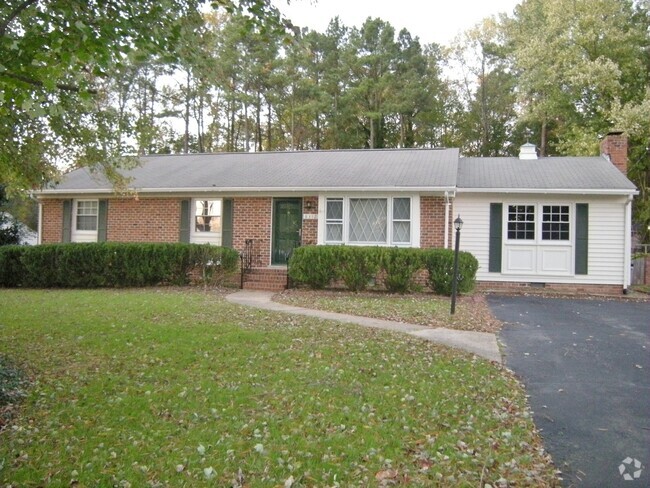 Building Photo - Brick Ranch in Hanover off Atlee Rd. Rental