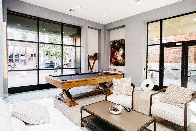 Resident Lounge - SONO Pearl Apartments in South Norwalk