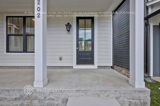 Photo - 647 Vernon Ave