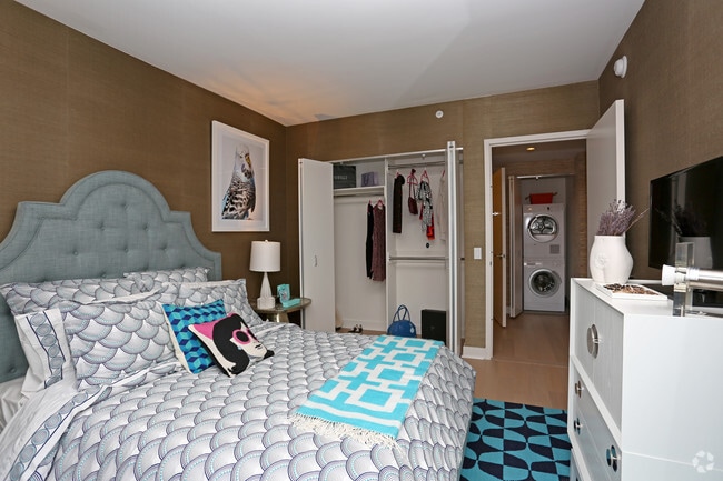 Photo - Abington House