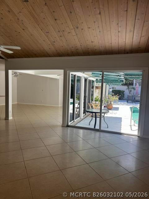 Photo - 112 E Coral Fish Ln