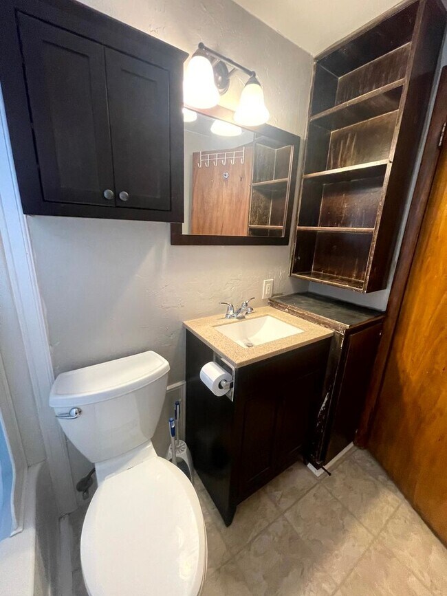 Photo - Twenty 7 Pacific - Pacific Blvd Apartments Unidad 2735