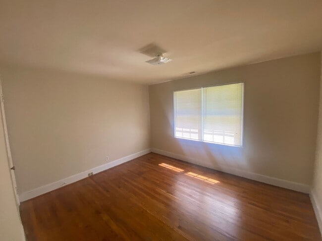 Photo - 2600 Spring Garden St