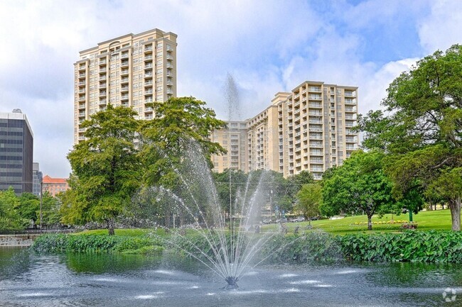 Building Photo - 3225 Turtle Creek Blvd Rental