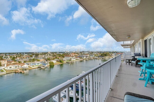 Photo - 223 Island Way Unit # 7f