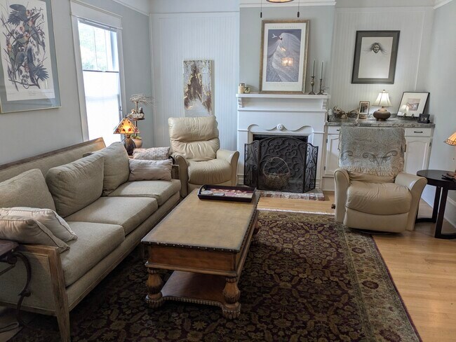 1215 Prince St Unidad Clara Elliott House