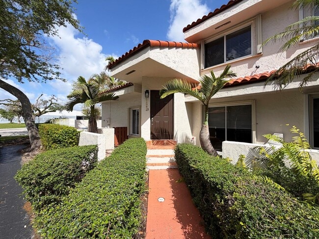 Building Photo - 7522 SW 109th Pl