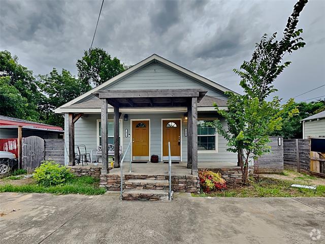 Building Photo - 1414 Record Crossing Rd Rental