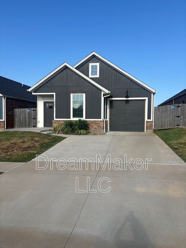Building Photo - 1002 Riva Pkwy Rental