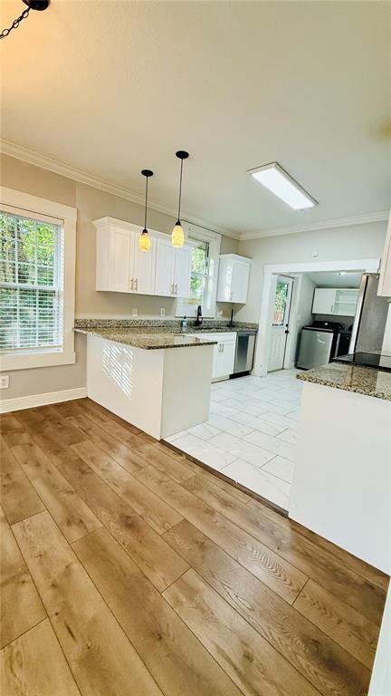 Photo - 1210 E 33rd Ave