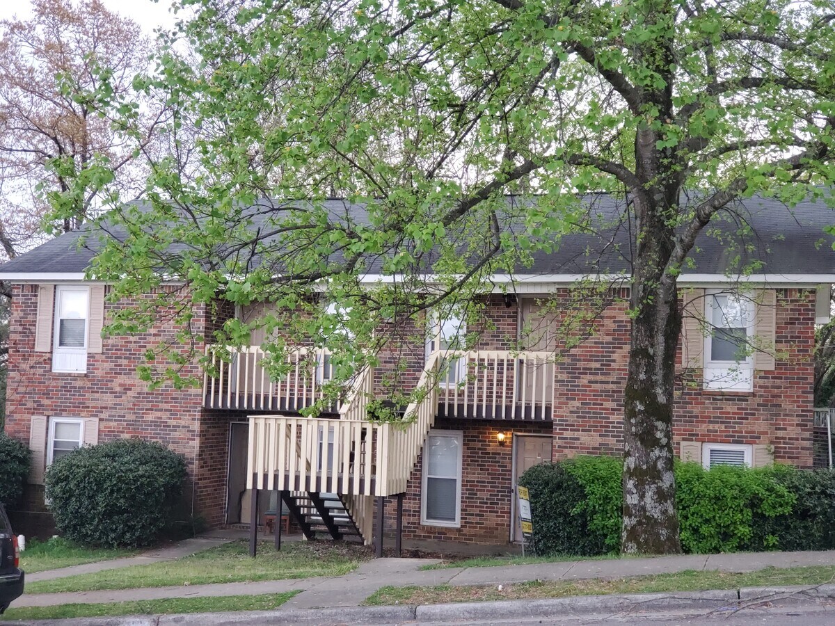 Photo - 4437 Torrance Dr NW Apartments Unit A