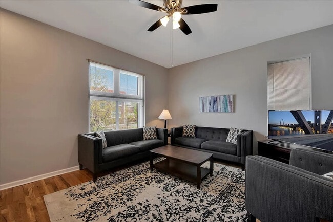 Photo - 4206 Castleman Ave Unit 1E