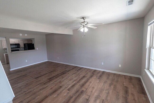 Photo - 4016 Snowy Owl Dr