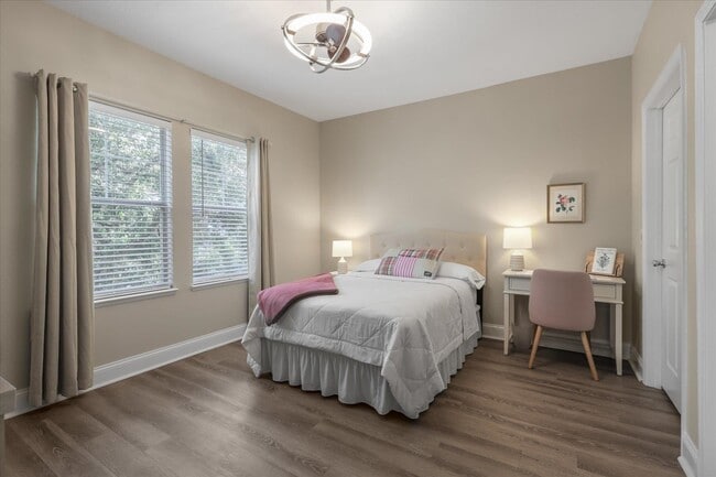 Photo - 2801 Chancellorsville Dr Unidad 436