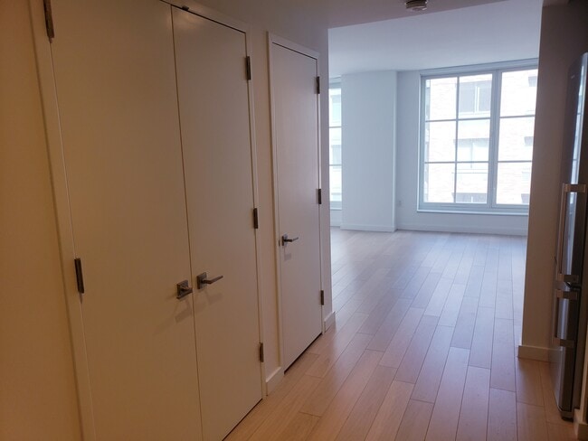 Photo - 535 W 43rd Street
