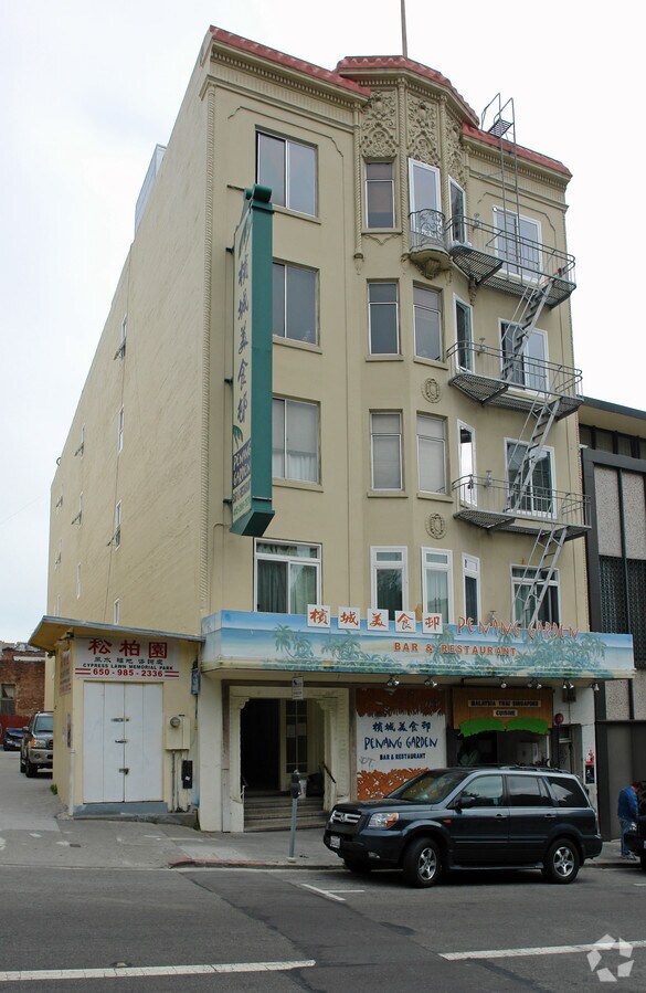 Photo - 728-730 Washington St Apartments