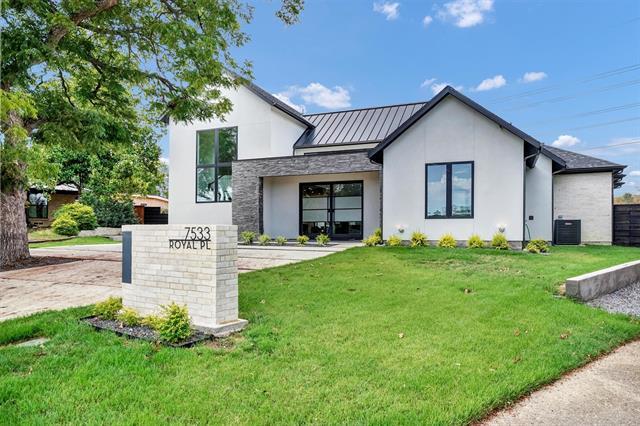 Photo - 7533 Royal Pl