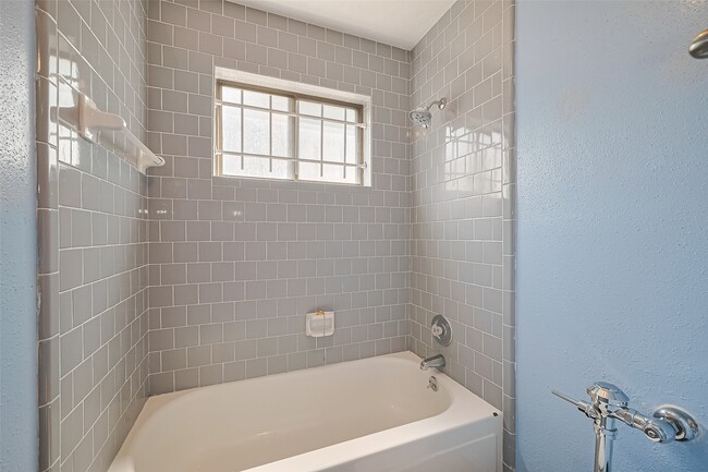 Building Photo - 3234 Mourning Dove Dr