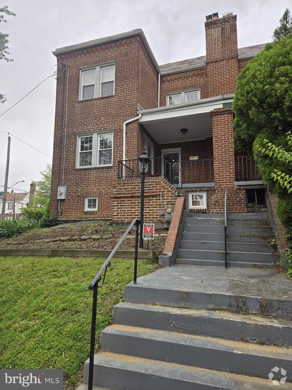 Building Photo - 6131 14th St NW Rental