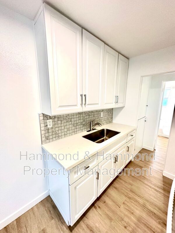 Photo - 5854 Tujunga Ave Unit #2