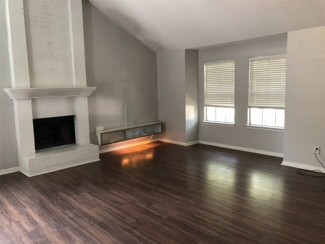 Photo - 38 Meadow Cove Dr