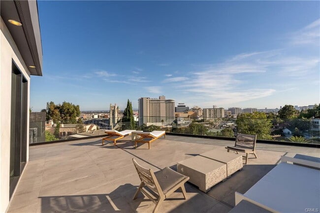 Photo - 1947 Glencoe Way