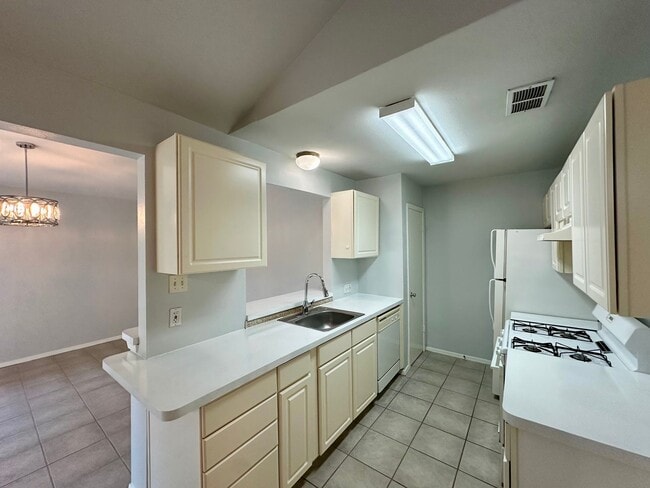 Photo - Quaint 3/2 in South Austin