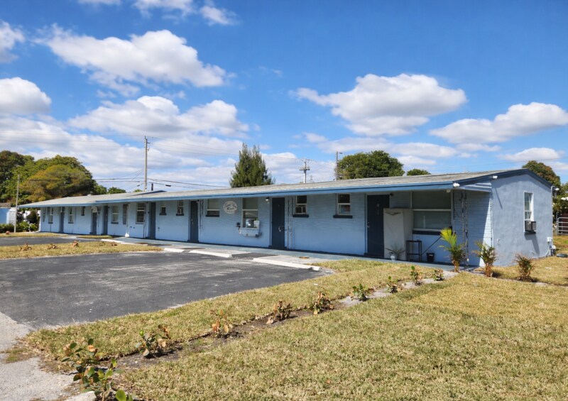 Photo - 977 Miner Rd Unidad 8