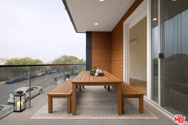 Photo - 5813 Lexington Ave Unidad 201