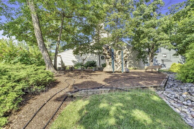 Photo - 11041 Villaridge Ct