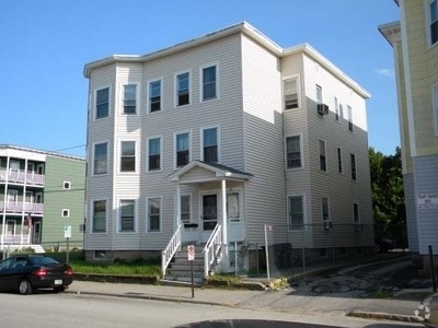Building Photo - 741 Somerville St Rental