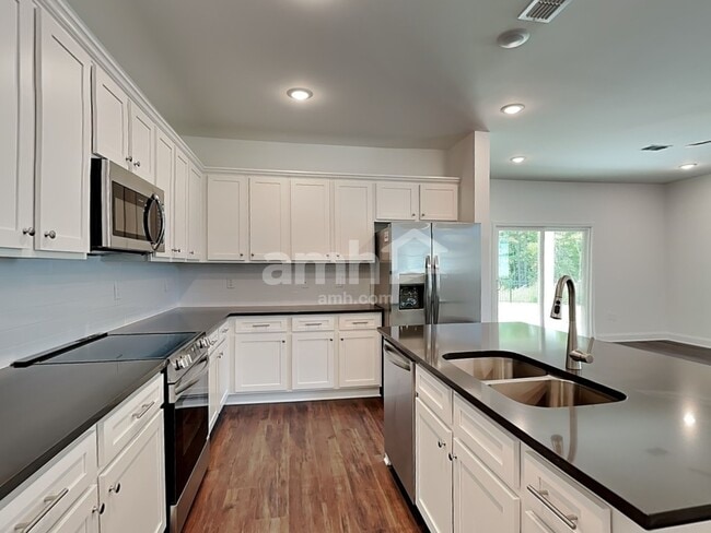 Photo - 177 Spruce Cir