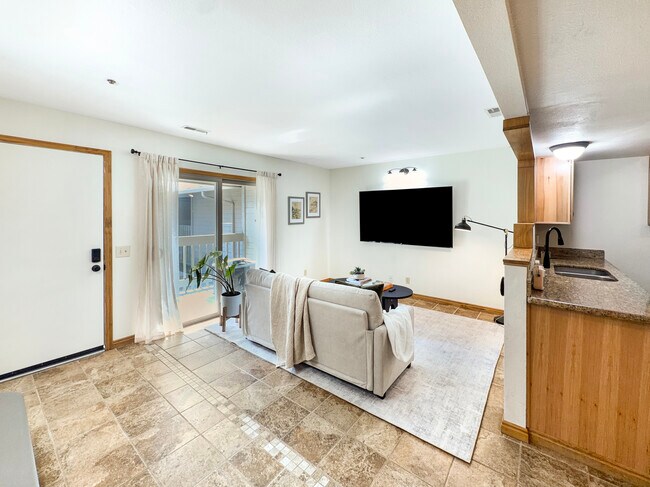 Photo - 1690 Upper Ironhorse Loop Unit Iron Horse C7