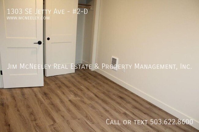 Photo - 1303 SE Jetty Ave Unit #2-D