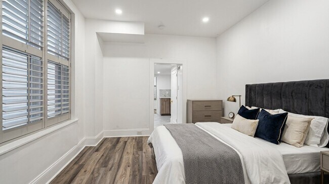 Photo - 150 N Redfield St Unit 150 N Redfield St
