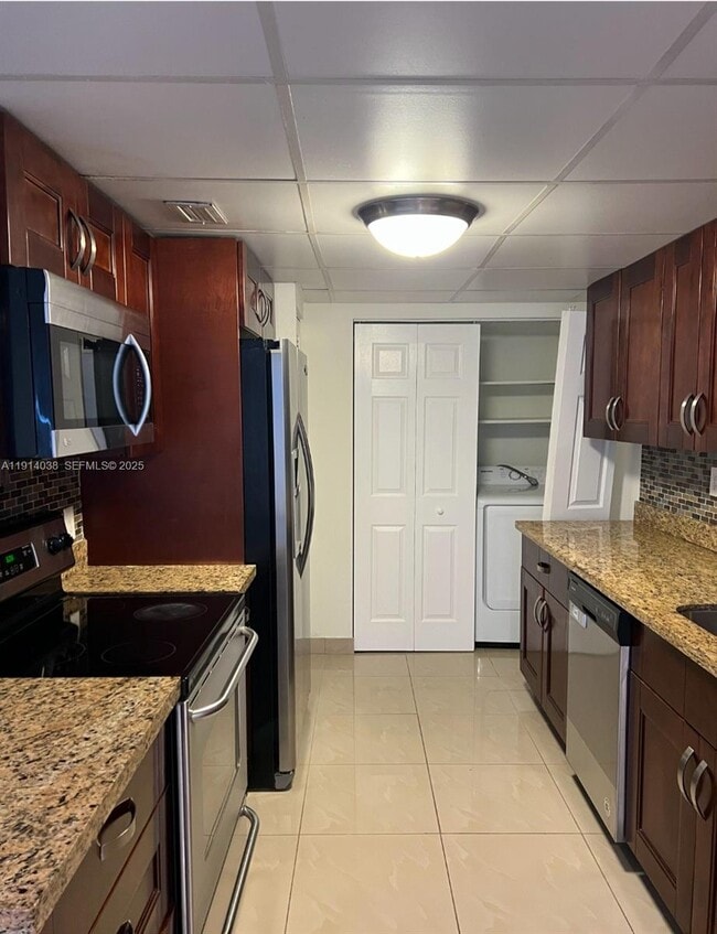 Photo - 3928 SW 67th Way Unit 97