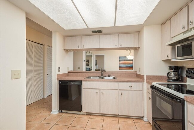 Photo - 2713 Countryside Blvd