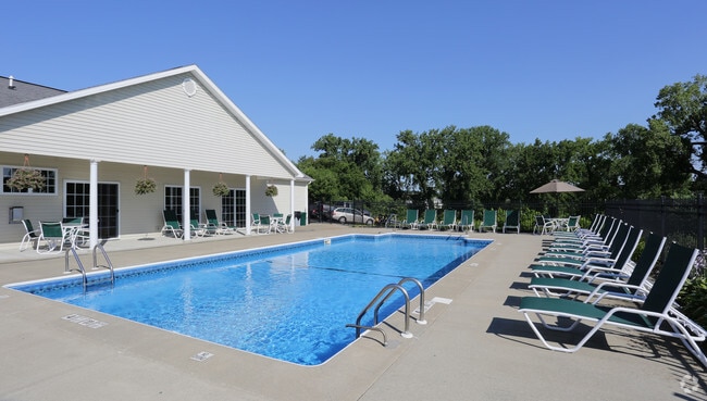 Building Photo - River's Edge Apartments