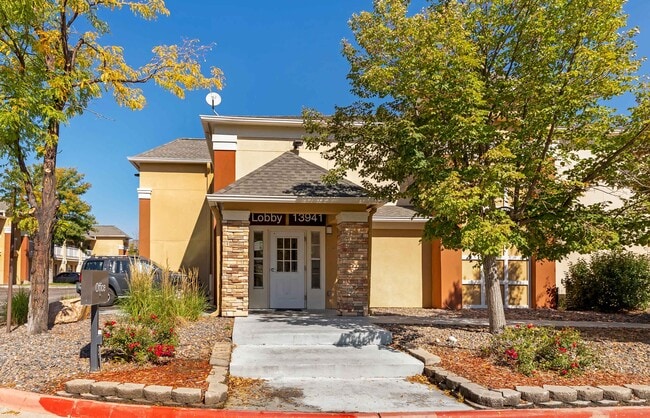 Furnished Studio-Denver - Aurora South