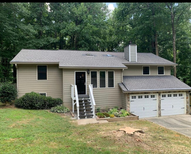 Building Photo - 211 Crabapple Ln Rental