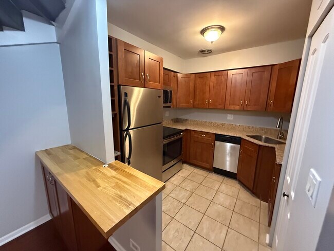 Photo - 744 W Gordon Terrace Unit 307
