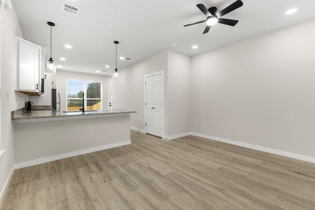 Building Photo - 1316 Williams St