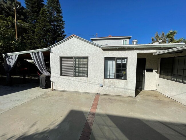 Photo - 1513 N Catalina St House