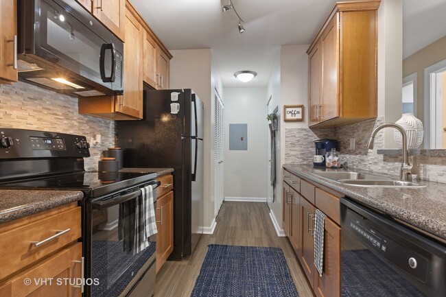 Photo - 37 Kensington Cir Townhome