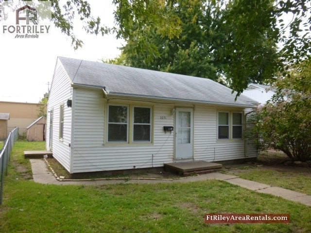 Building Photo - Single Family Home for rent!