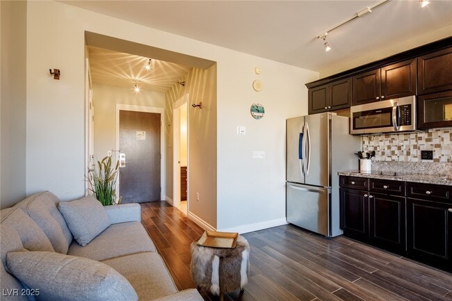 Building Photo - 29 Montelago Blvd Unit 317
