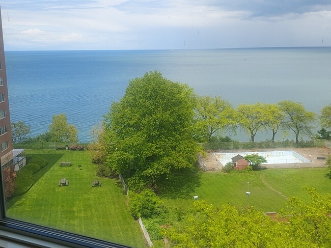 Photo - 11850 Edgewater Dr Unidad 820