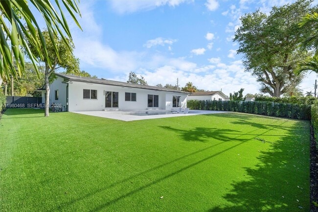 Photo - 1840 NE 199th St